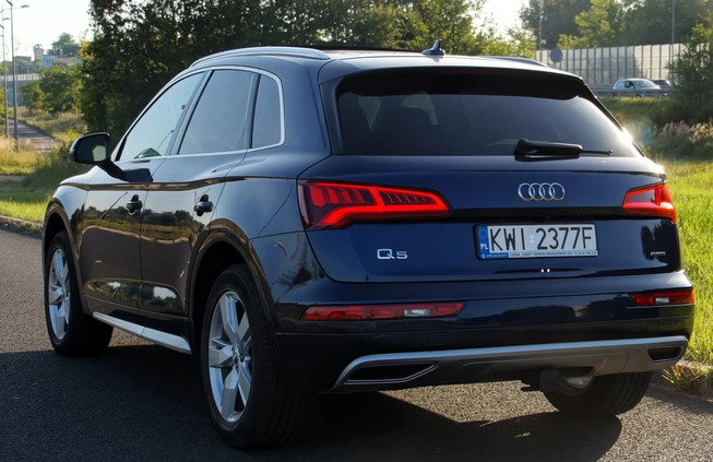 Audi Q5 cena 129900 przebieg: 47000, rok produkcji 2019 z Katowice małe 254